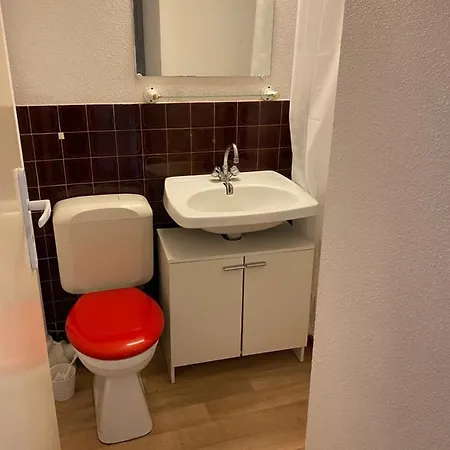 Studio Avec Balcon Et Place De Parking T558 Apartamento *